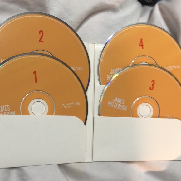 James Patterson CD “Black Book”&“Cross My Heart”preloved audiobooks 17 CDs inall - Picture 10 of 11